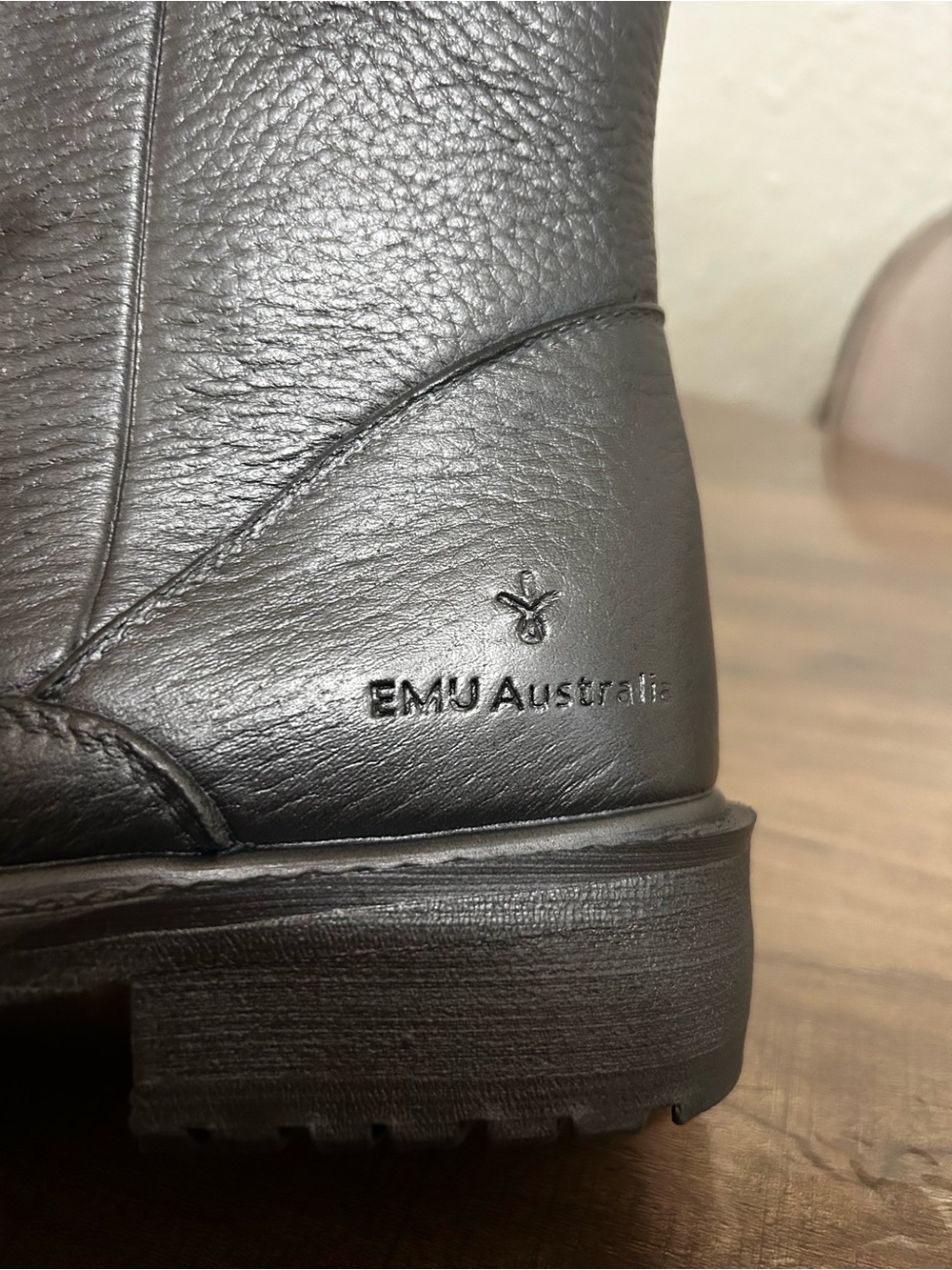 Emu Women's Mid-Calf Leather Winter Boots in Charcoal Gray - Picture 3 of 6